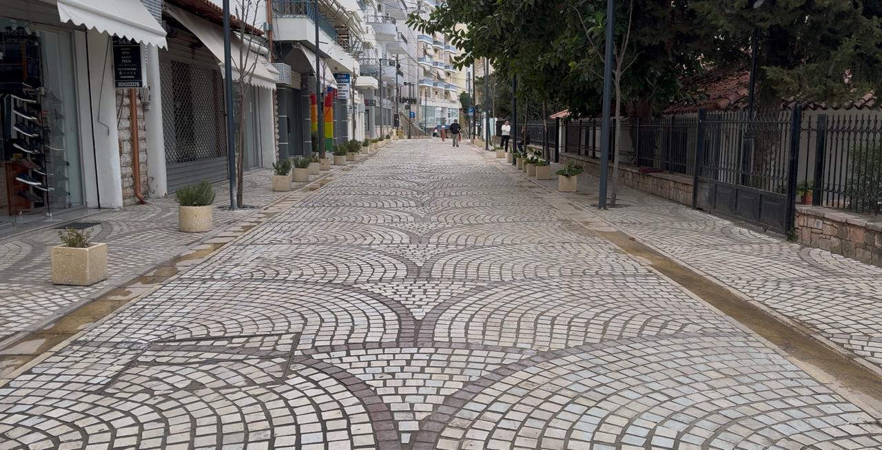 Në prag të sezonit turistik, Saranda hap tender për rikualifikimin e rrugëve të amortizuara